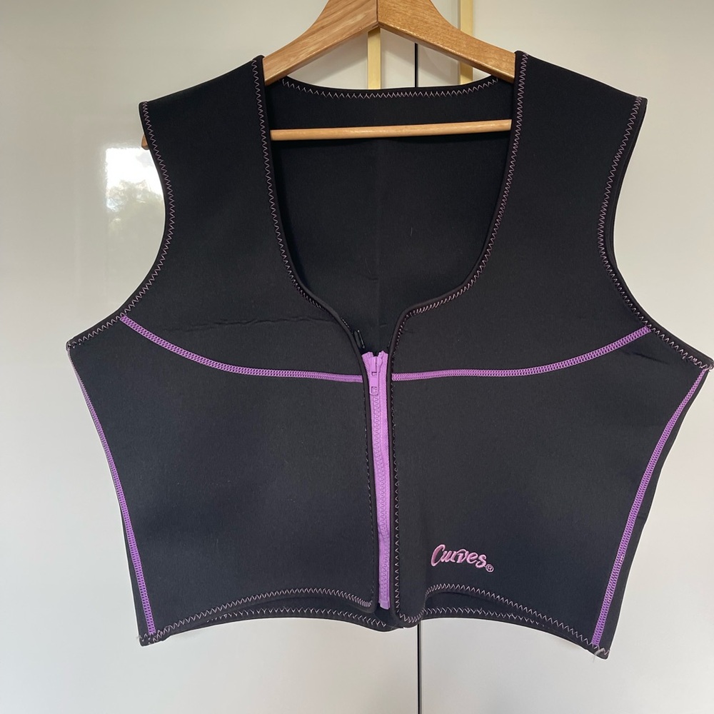 CURVES Trimming Short Sleeve Top Vest Size 2XL jogging/ workout top